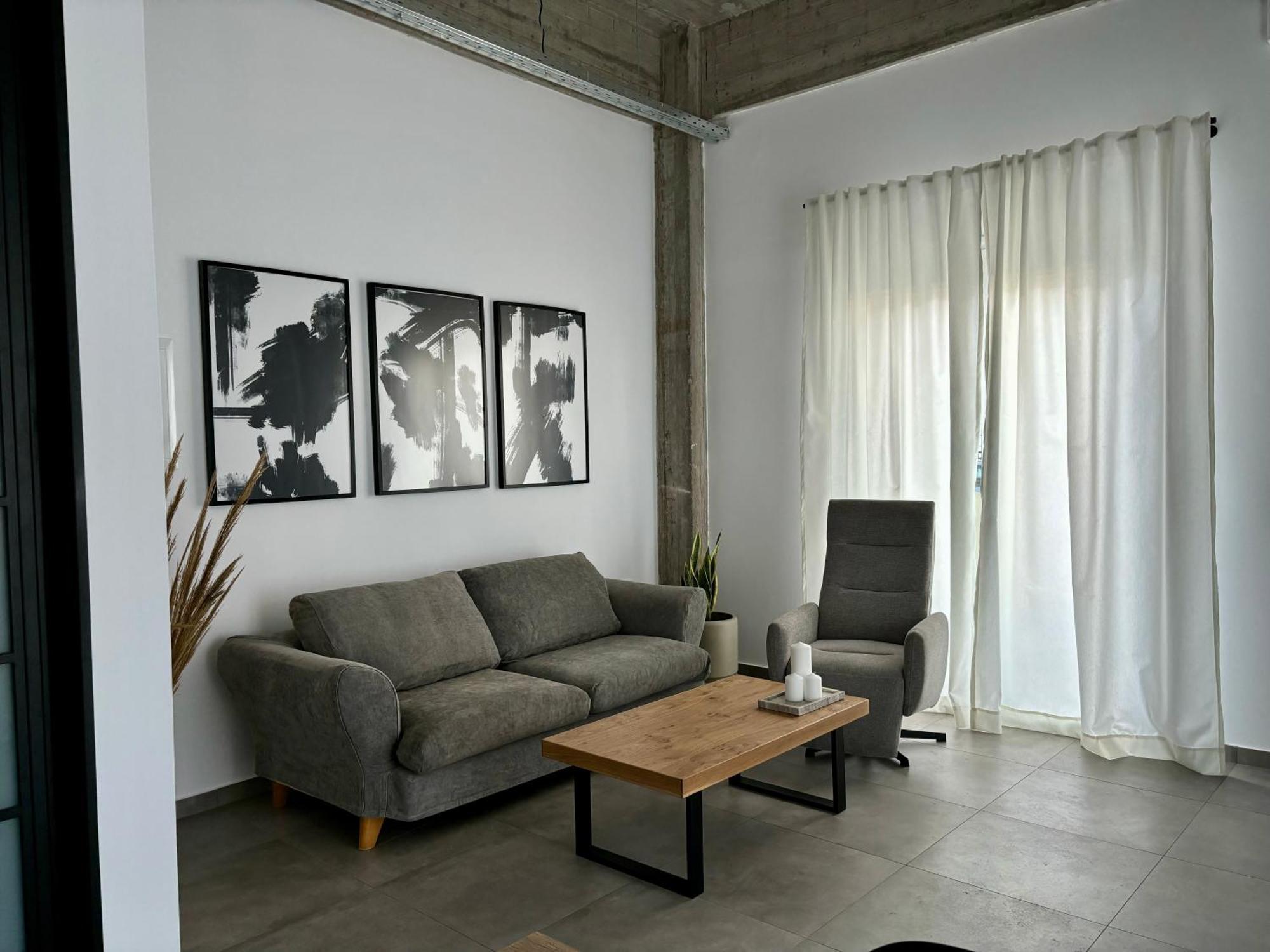 Industrial Loft Comfort Living Heraklion  Exterior photo