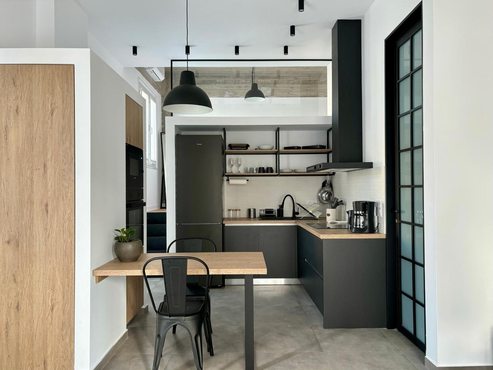 Industrial Loft Comfort Living Heraklion  Exterior photo